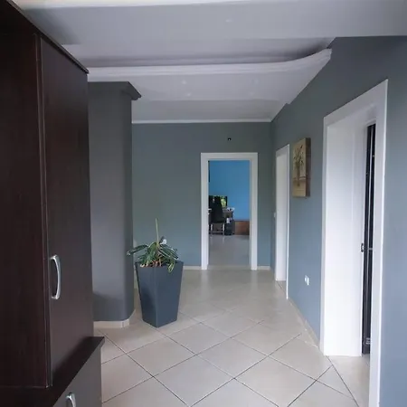 Central 2bd Villa Tirana